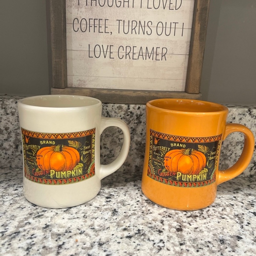 Starbucks set of Pumpkin Mugs - Cream and Orange full of charm /excellent gift!